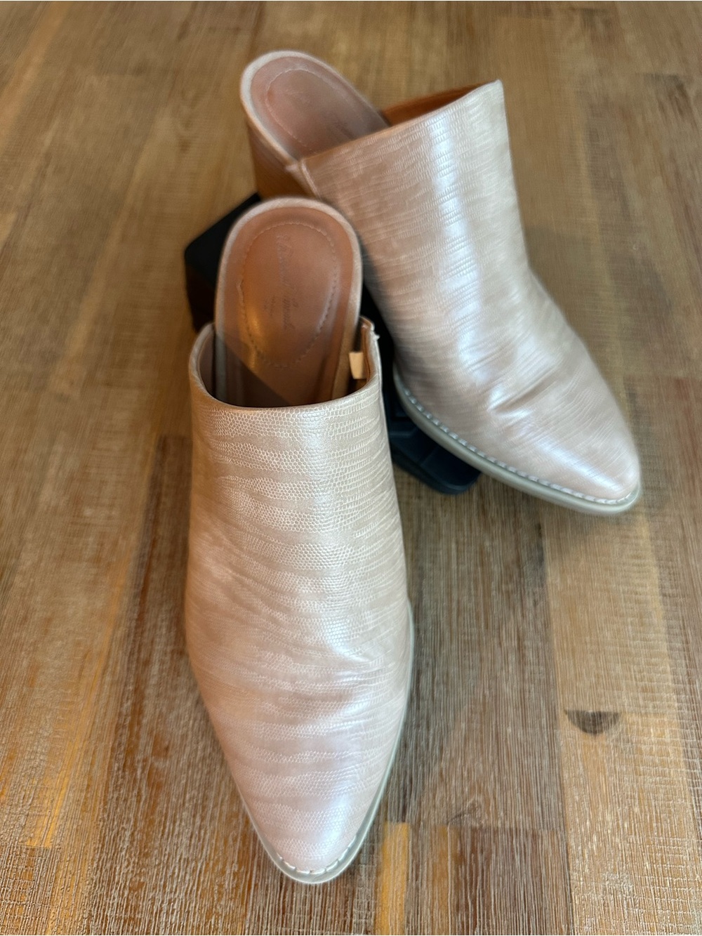 Target Universal Thread Textured Tan Slip-On Mule Booties